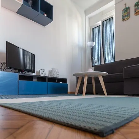Zdenka New&cozy Central Apartment